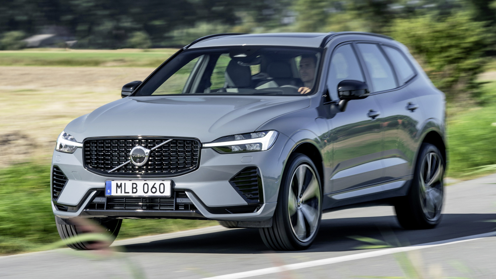 Volvo xc60 plug in hybrid 2021 discount